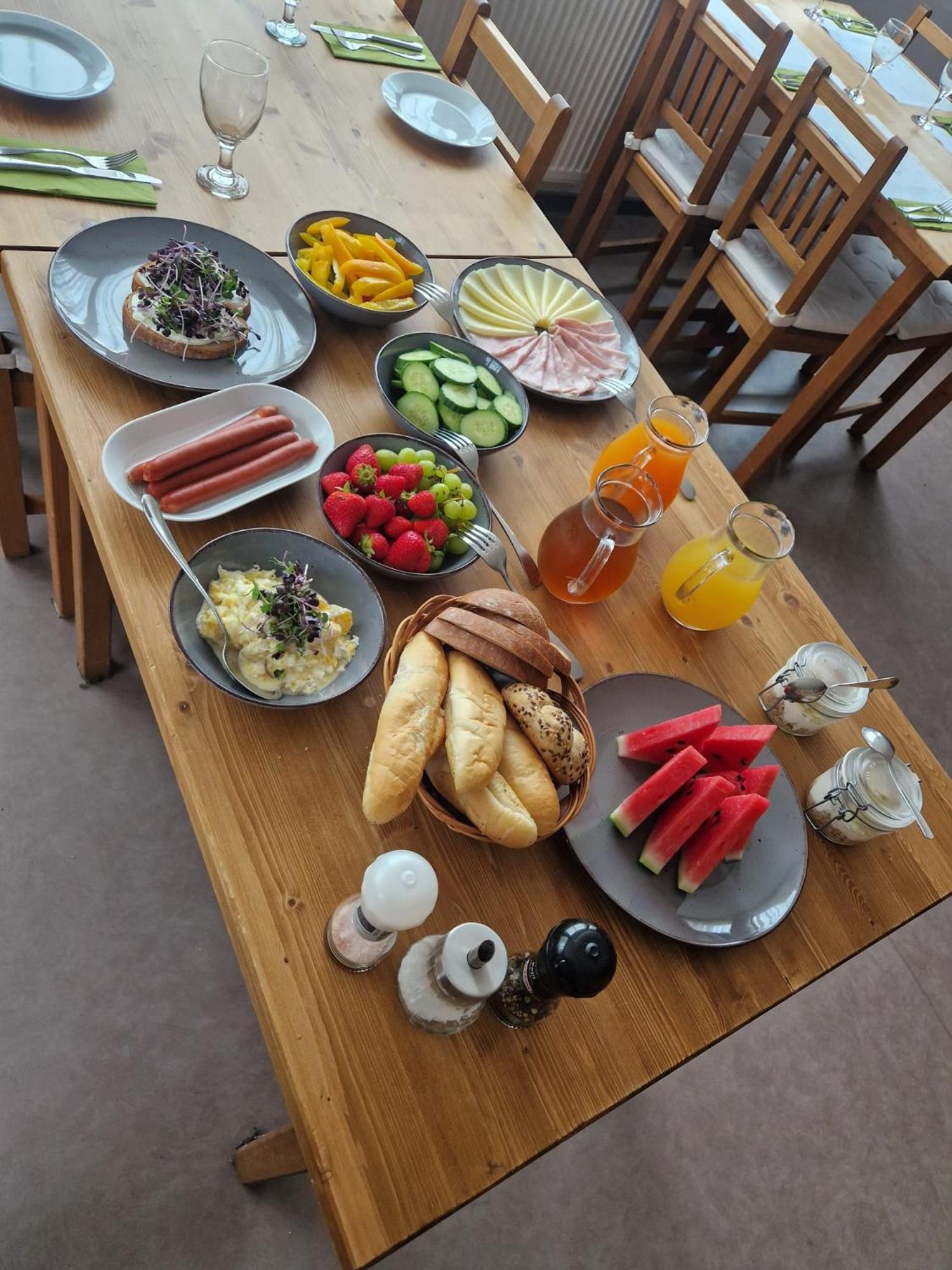 Sport Relax Hotel Na Kopecku Krinec Buitenkant foto
