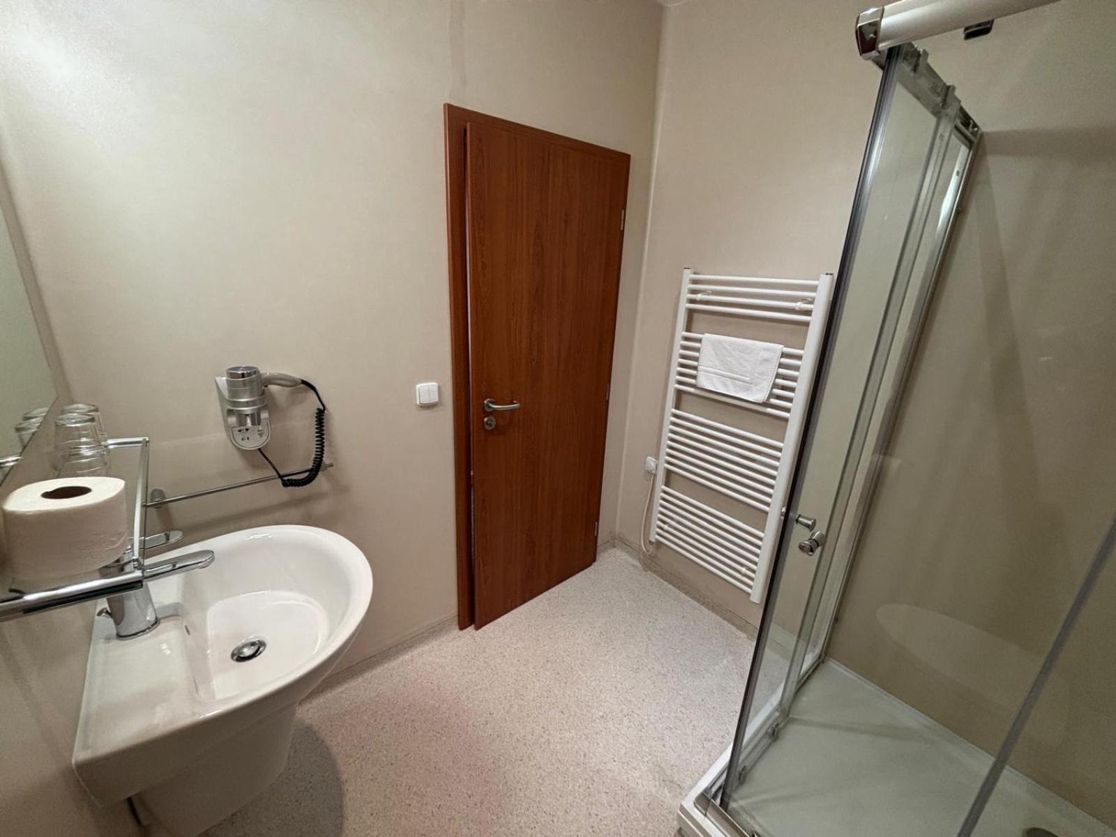 Sport Relax Hotel Na Kopecku Krinec Buitenkant foto