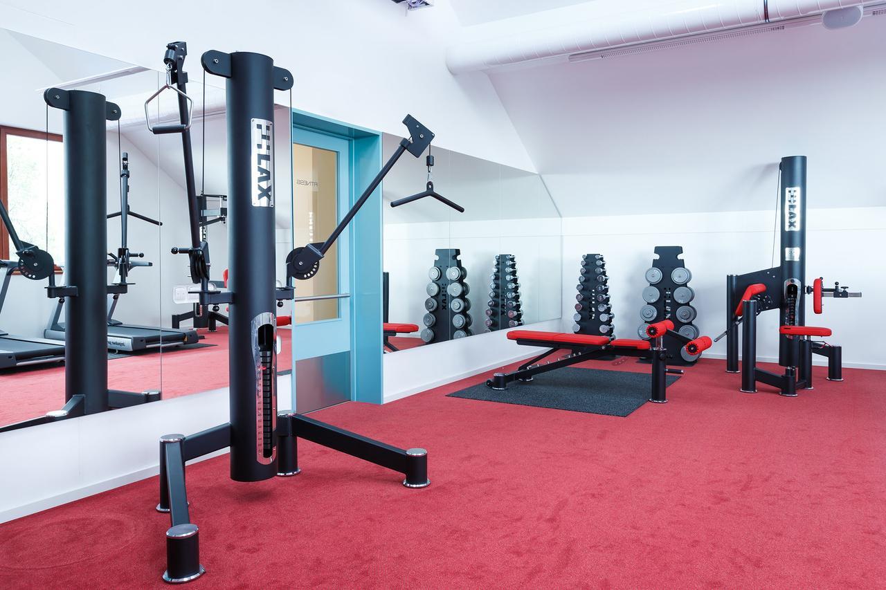 Sport Relax Hotel Na Kopecku Krinec Buitenkant foto